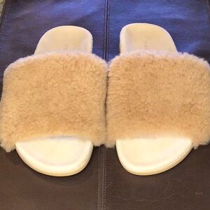 Jenni Kayne Sheerling Slides size 38